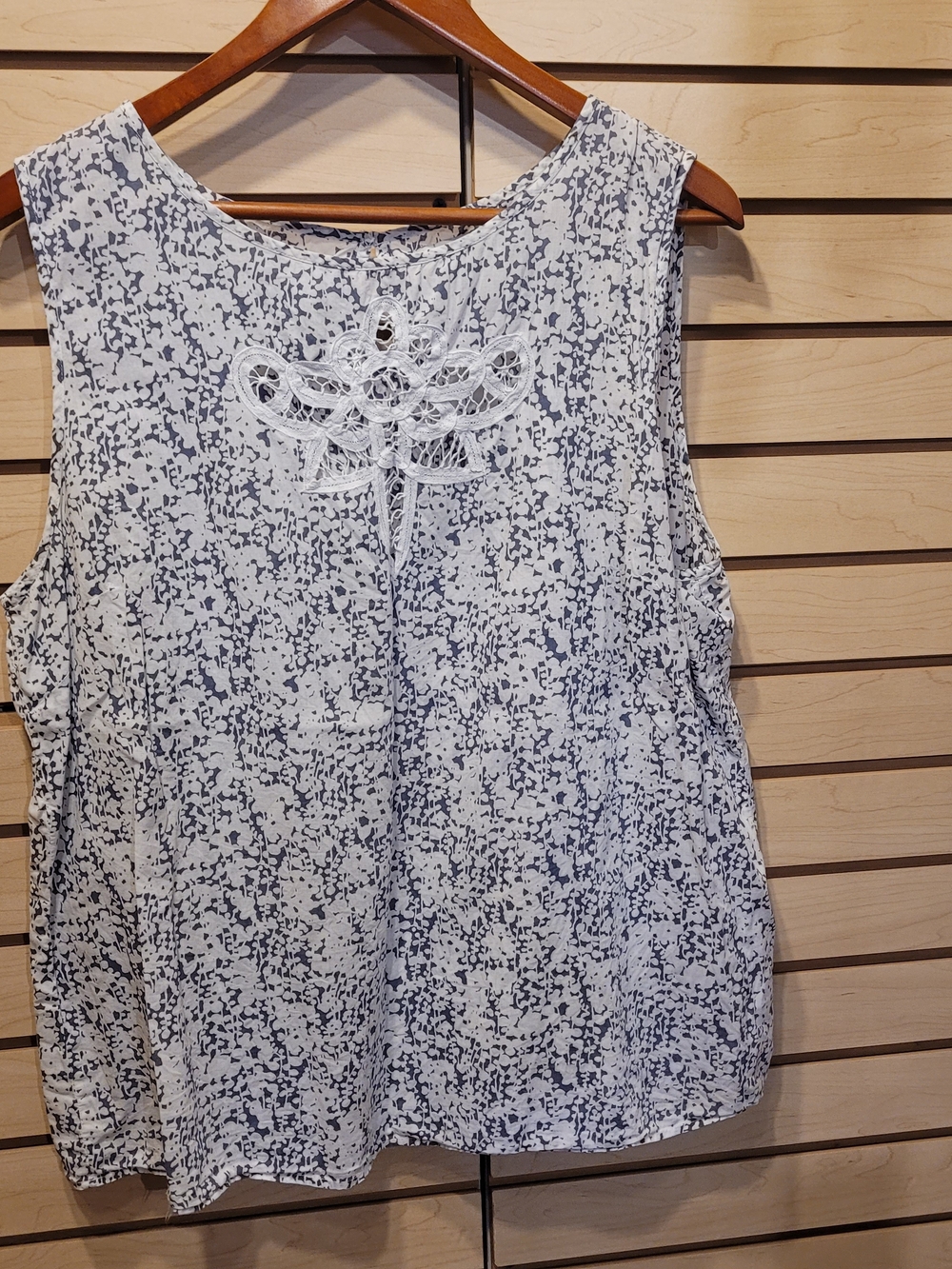 Banana Republic Navy and White Printed Lace Applique Tank Thin Cotton